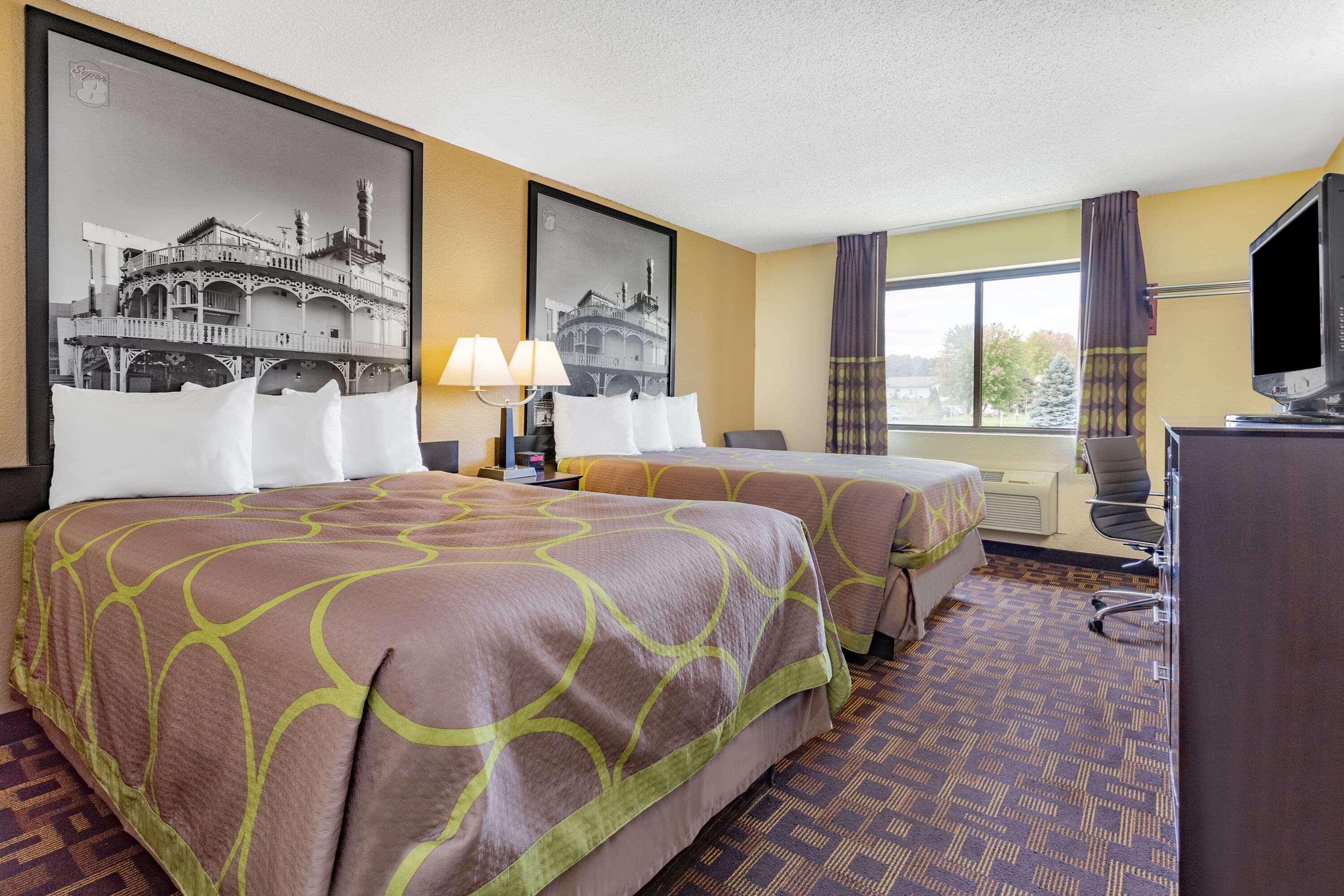 Hotel Super 8 By Wyndham 2*