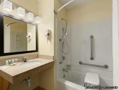 Super 8 By Wyndham Hotel Decorah