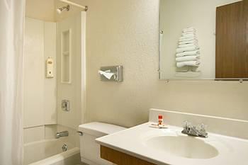 Super 8 By Wyndham Hotel